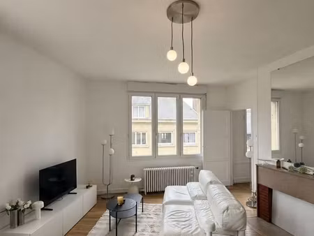 t3 de charme 75 m² – hyper-centre place gambetta  meublé  baigné de lumière  vue cathédral