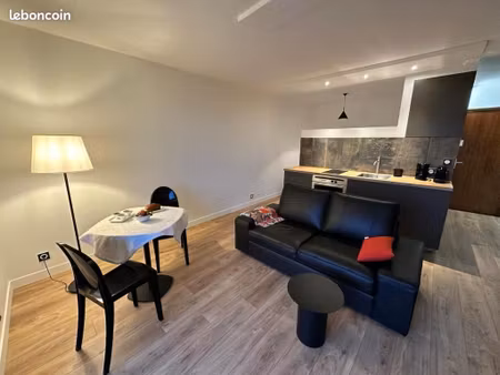 studio montpellier hôtel de ville avec parking
