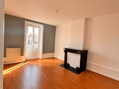 appartement t2 bis