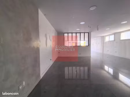 local commercial 105 m² coignières