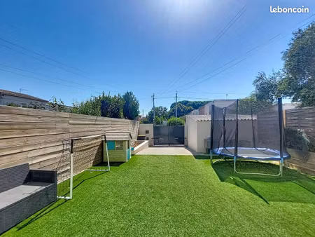 villa 4 pièces 85 m²