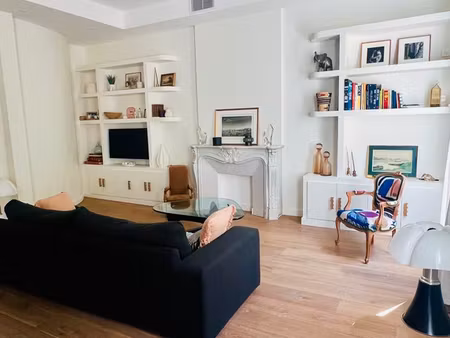appartement 4 pièces 92 m2 - marseille 6e