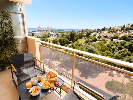 studio meuble 17m2 vue mer - villeneuve-loubet - bail étudiant du 14/09/26 au 30/05/27