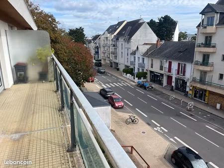 231 avenue delattre de tassigny  parking  balcon de 11m2  marché à 200m