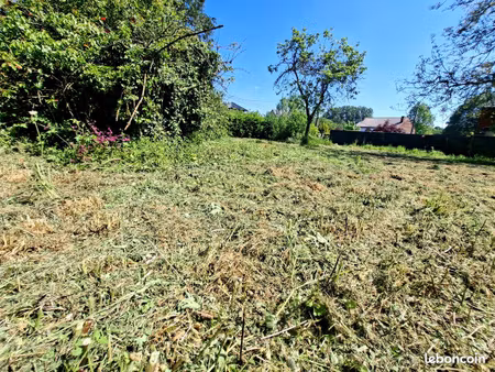 sebourg - terrain constructible de 878 m² – rare sur le secteur
