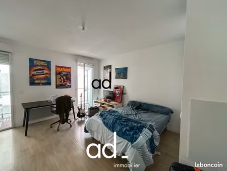 studio 1 pièce 26 m²
