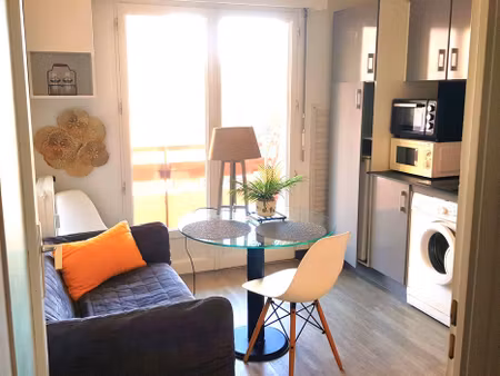 particulier loue t1 bis meublé aix-les-bains calme et lumineux avec terrasse garage cave