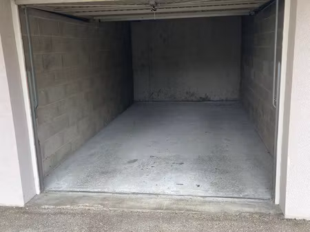 loue garage - oberhausbergen
