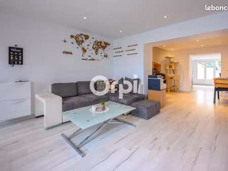 maison 4 pièces 121 m²