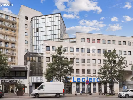 bureau 400 m²