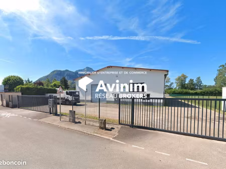 local 1290 m² voreppe