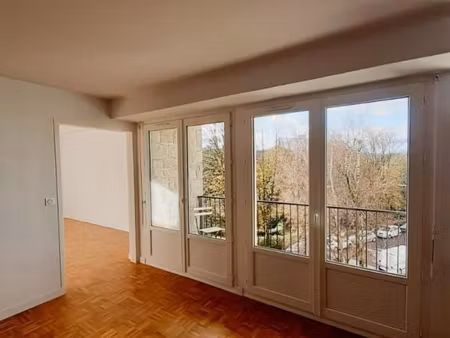 appartement 4 pièces 82 m²