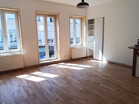 t2 lille masséna 1er étage 51 m2