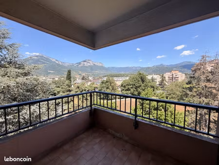 appartement 3 pièces 70 m²