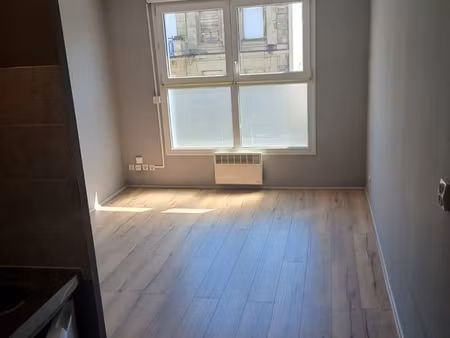 studio 22 m² avec parking privé – proche rivétoile