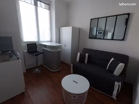 studio meublé proche mairie pour un étudiant