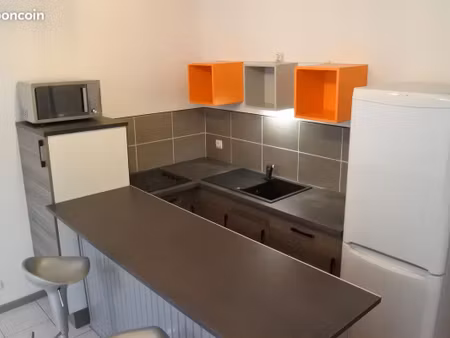 epinal - f2 meublé à louer (250m place des vosges)