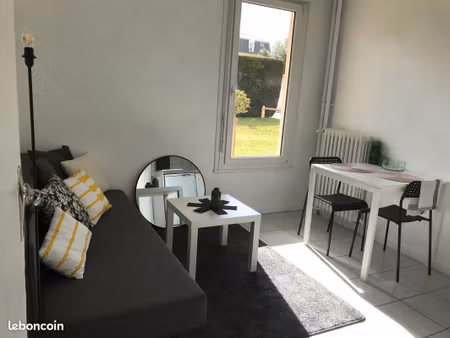 studio chauffage eau chaude inclus