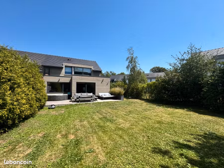 maison semi-individuelle de 120 m²