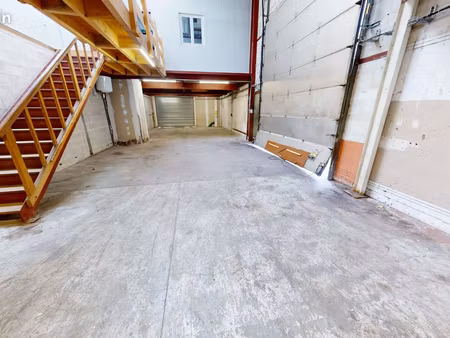 local 255 m² roissy en brie