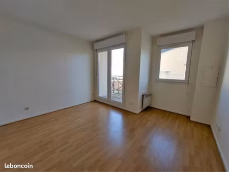 studio 1 pièce 24 m²