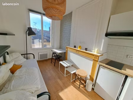appartement 1 pièce 12 m²