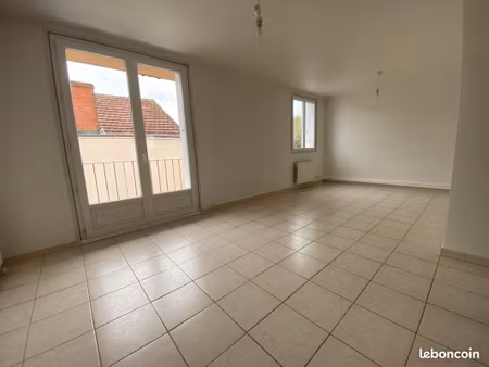 t3 de 61m2 + 16m2 de garage