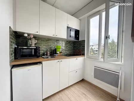 studio 1 pièce 22 m²