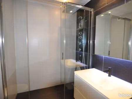 charmant 2 pièces de 50 m² avec potentiel – calme  cave & parking – rueil-malmaison