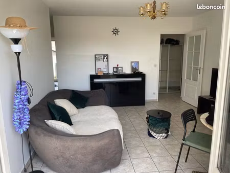 bel appartement lumineux aux pavillons sous bois