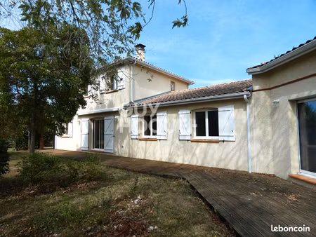 maison 8 pièces 168 m²