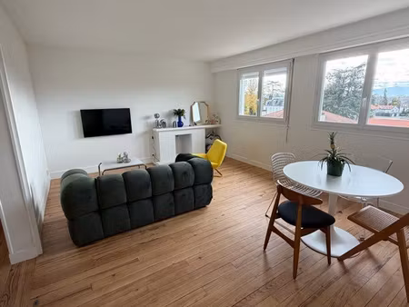 à louer – t2 bis 70 m² entièrement rénové – trespoey