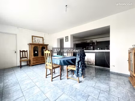 appartement 5 pièces 94 m²