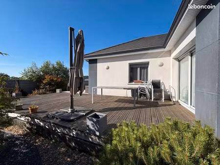 pavillon 5 pièces 106 m²