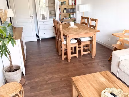appartement t2  rez-de-jardin  quartiers des rochelles