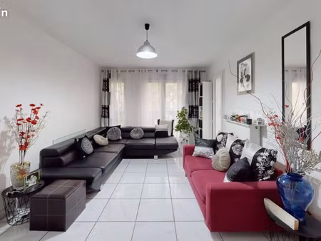 chambre 4 pièces 80 m²