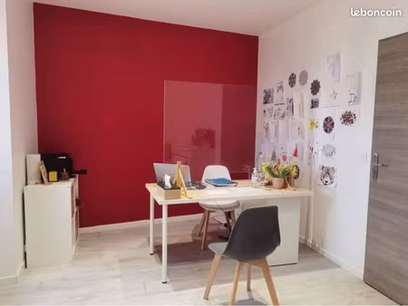 bureau à louer dans cabinet paramédical
