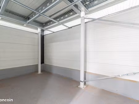 garage/box 8 m² pommeret