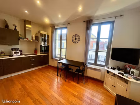location appartement t2 32m² meublé dans le centre ville de saint germain en laye