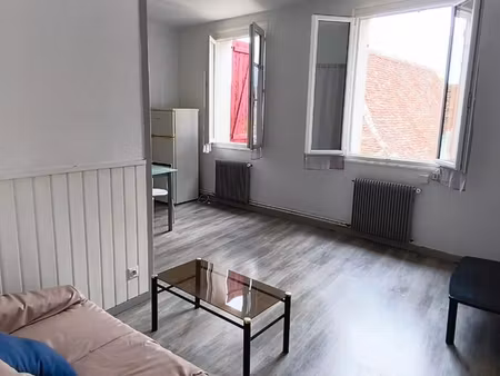 t2 appartement au calme jardin en commun