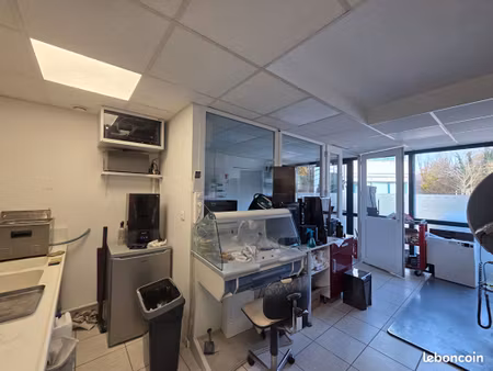 local 30 m² gresy sur aix