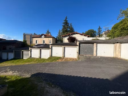 à vendre lot de 16 garages