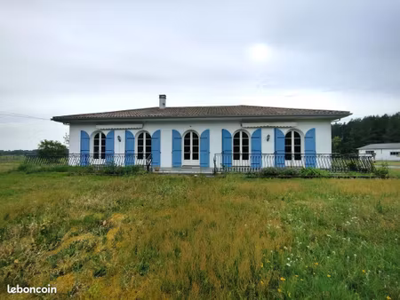 propriété 5 pièces 260 m²