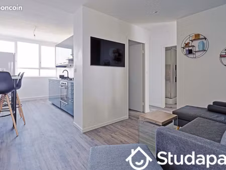 chambre 1 pièce 11 m²