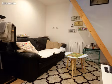 loue studio étudiant ou apprentis uniquement