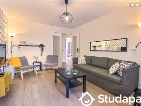 chambre 1 pièce 10 m²
