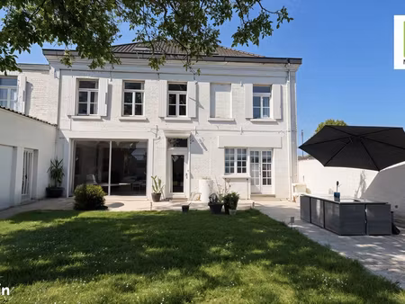 maison 7 pièces 182 m²