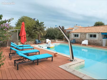 maison type longère avec piscine (idéal projet gîtes/chambres d'hôtes)