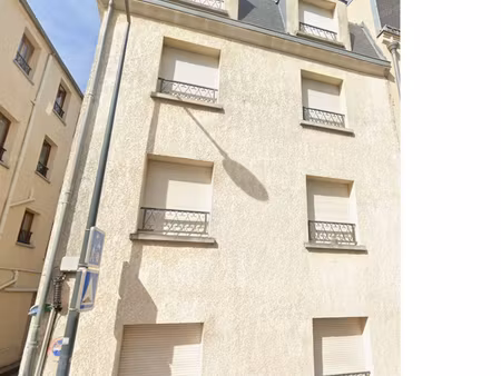 immeuble de 215 m²