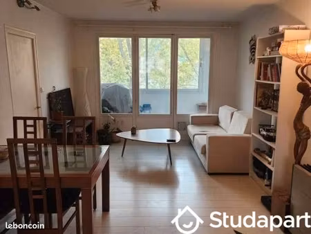 chambre 1 pièce 10 m²